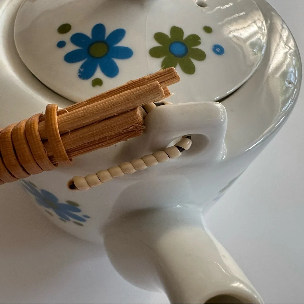 Vintage Takahashi Porcelain Teapot Bamboo‎ Handle Japanese 1960s